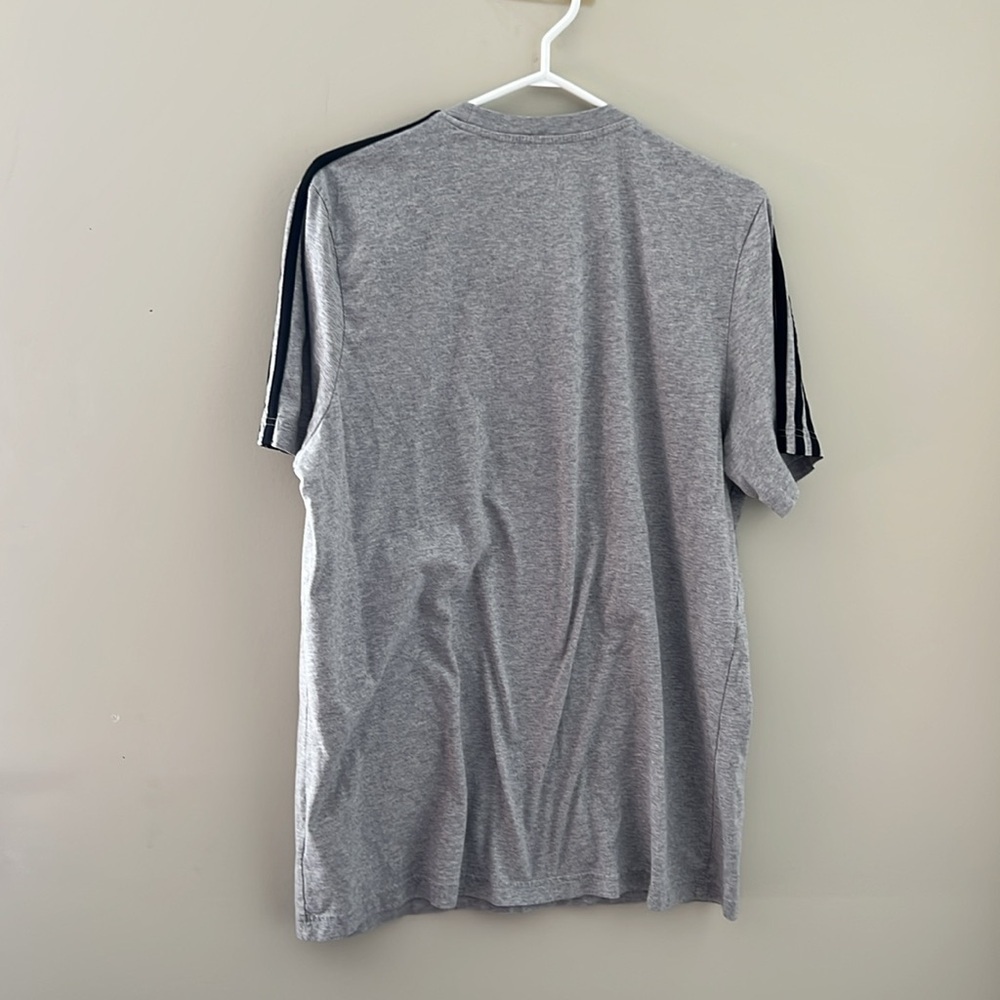 Adidas Gray 3 Stripe Athletic T-Shirt Men’s XL - Picture 2 of 3